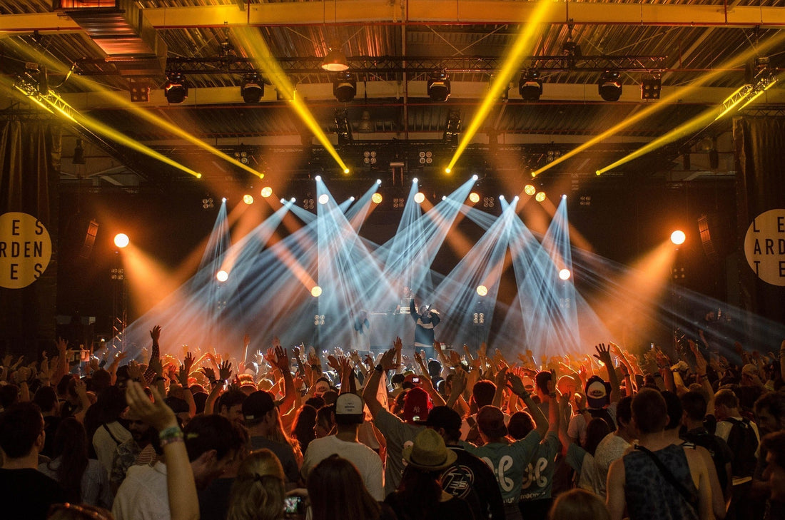 How to Choose the Right Radio Rental Package for Your Event